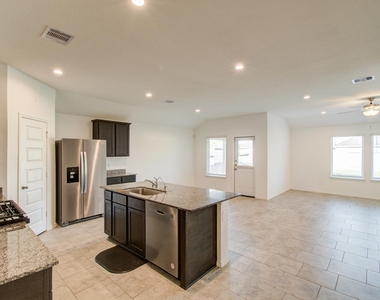 7527 Cynomys Court - Photo Thumbnail 11