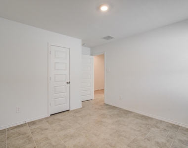 7527 Cynomys Court - Photo Thumbnail 6
