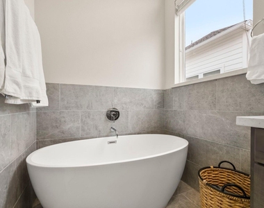 726 Carriage Knolls Drive - Photo Thumbnail 23