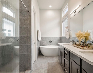 726 Carriage Knolls Drive - Photo Thumbnail 21
