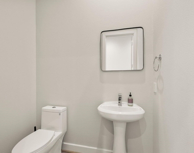 726 Carriage Knolls Drive - Photo Thumbnail 32