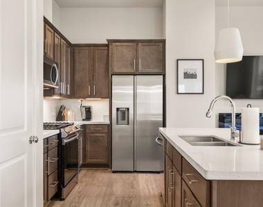 726 Carriage Knolls Drive - Photo Thumbnail 15