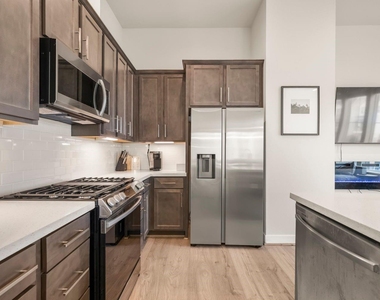 726 Carriage Knolls Drive - Photo Thumbnail 14
