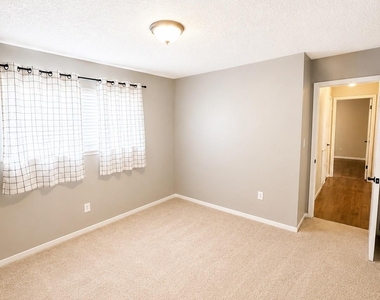 2239 Highland Hills Drive - Photo Thumbnail 25