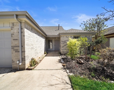 2239 Highland Hills Drive - Photo Thumbnail 3