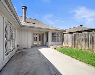 2239 Highland Hills Drive - Photo Thumbnail 30