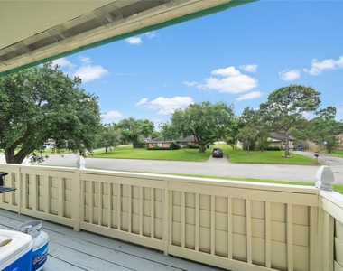 2202 16th Avenue N - Photo Thumbnail 9