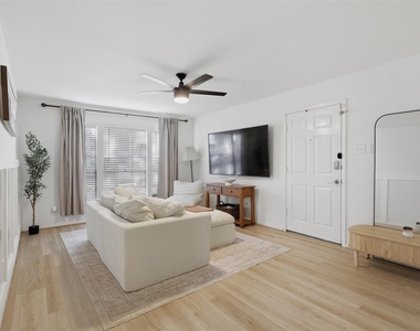 4040 San Felipe Street - Photo Thumbnail 2
