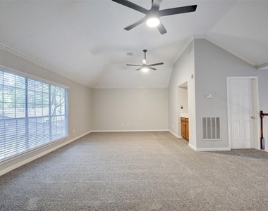 539 W North Hill Drive - Photo Thumbnail 25