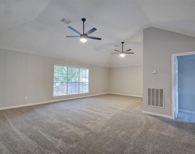 539 W North Hill Drive - Photo Thumbnail 24