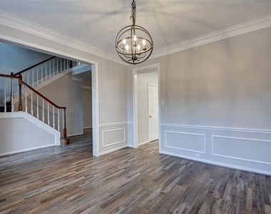 539 W North Hill Drive - Photo Thumbnail 6