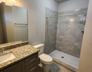 617 E 39th Street - Photo Thumbnail 8