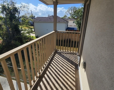 617 E 39th Street - Photo Thumbnail 19