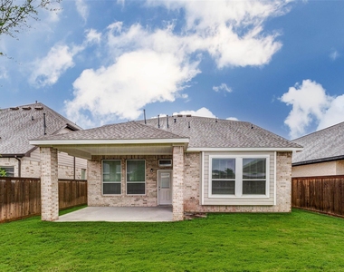 11134 Plateau Oak Drive - Photo Thumbnail 4