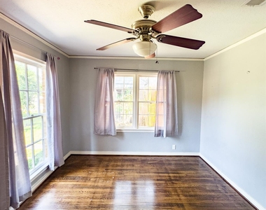 2222 Carnes Street - Photo Thumbnail 21