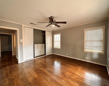 2222 Carnes Street - Photo Thumbnail 36