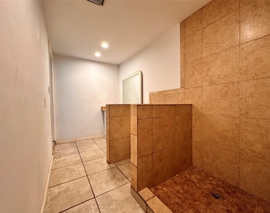 2222 Carnes Street - Photo Thumbnail 33