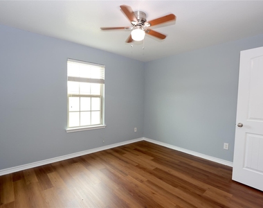 9218 Mission Arbor Lane - Photo Thumbnail 19