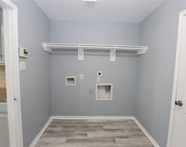 9218 Mission Arbor Lane - Photo Thumbnail 9