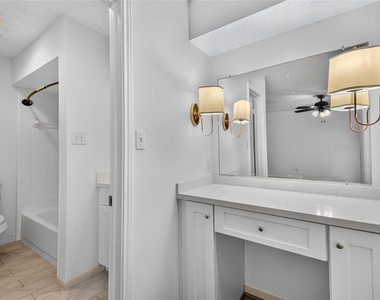 1334 Country Place Drive - Photo Thumbnail 22