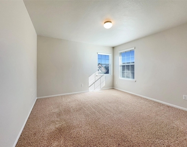 8311 Bay Oaks Drive - Photo Thumbnail 11