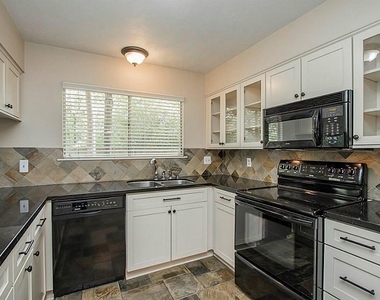 2012 E Lacey Oak Circle - Photo Thumbnail 4