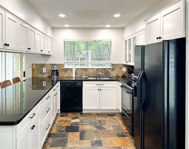 2012 E Lacey Oak Circle - Photo Thumbnail 6