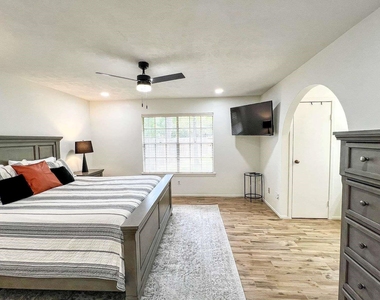 2012 E Lacey Oak Circle - Photo Thumbnail 10