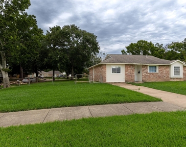 12314 Flushing Meadows Drive - Photo Thumbnail 2