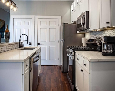 1613 Hickory Street - Photo Thumbnail 14