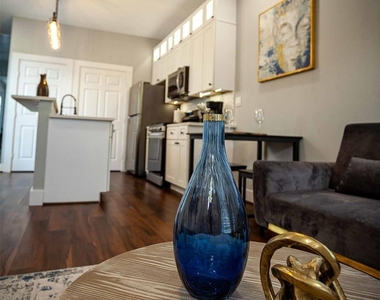 1613 Hickory Street - Photo Thumbnail 13