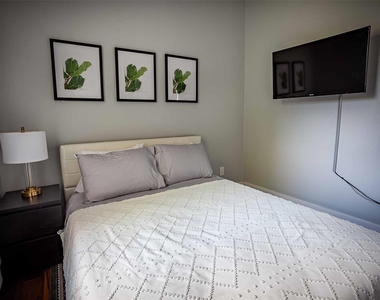 1613 Hickory Street - Photo Thumbnail 21