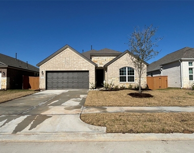 2913 Cliff Ridge Lane - Photo Thumbnail 1