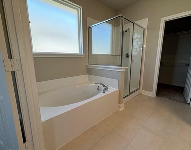 2913 Cliff Ridge Lane - Photo Thumbnail 22