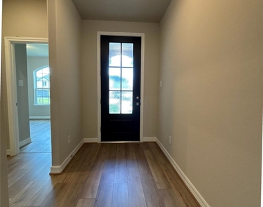 2913 Cliff Ridge Lane - Photo Thumbnail 28