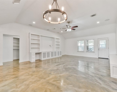 515 Valley Drive - Photo Thumbnail 5