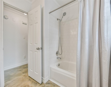 515 Valley Drive - Photo Thumbnail 20