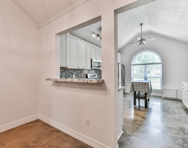 515 Valley Drive - Photo Thumbnail 7