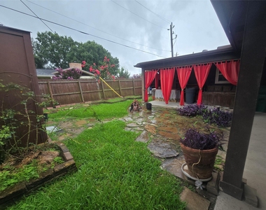 9802 Sagepike Drive - Photo Thumbnail 33