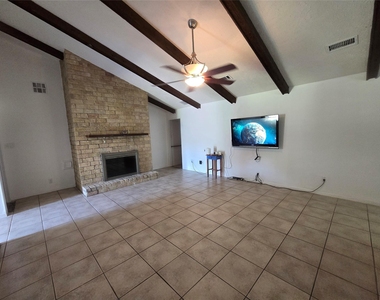 9802 Sagepike Drive - Photo Thumbnail 4
