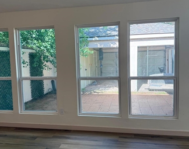 10631 Autumn Meadow Lane - Photo Thumbnail 3