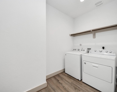 1567 Harvest Vine Court - Photo Thumbnail 39