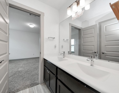 1567 Harvest Vine Court - Photo Thumbnail 45
