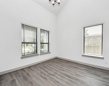 1567 Harvest Vine Court - Photo Thumbnail 13