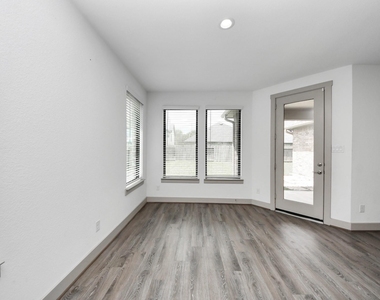 1567 Harvest Vine Court - Photo Thumbnail 28