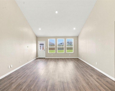32311 Melbrooke Drive - Photo Thumbnail 7