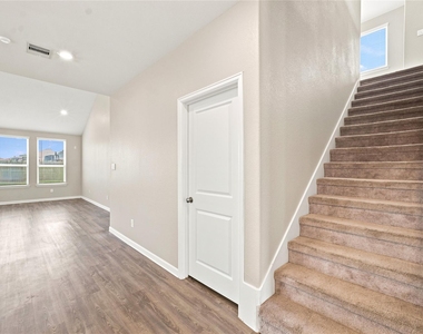 32311 Melbrooke Drive - Photo Thumbnail 15