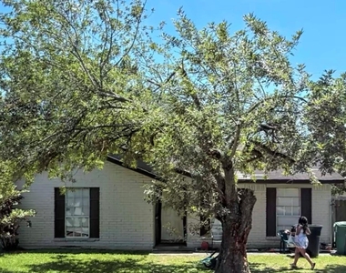 5103 Wickview - Photo Thumbnail 1