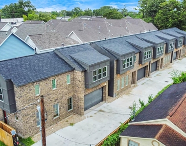 5718 Beall Street - Photo Thumbnail 1