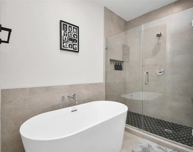 5718 Beall Street - Photo Thumbnail 15